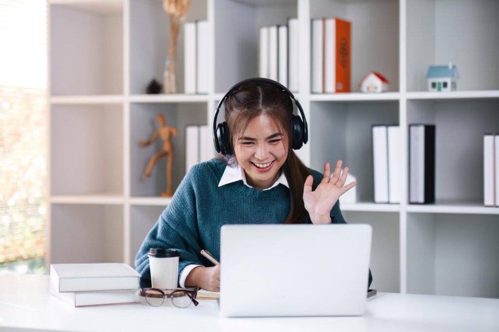 A Complete Guide to Teaching Roles After PTLLS
